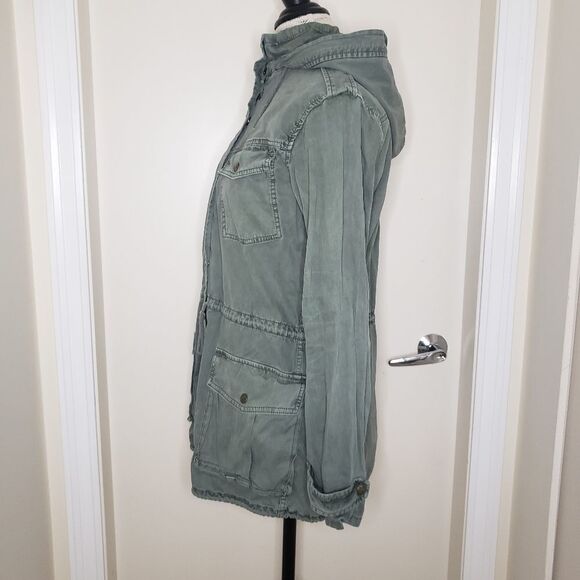 TALULA Aritzia Spring Summer Jacket - Picture 4 of 13